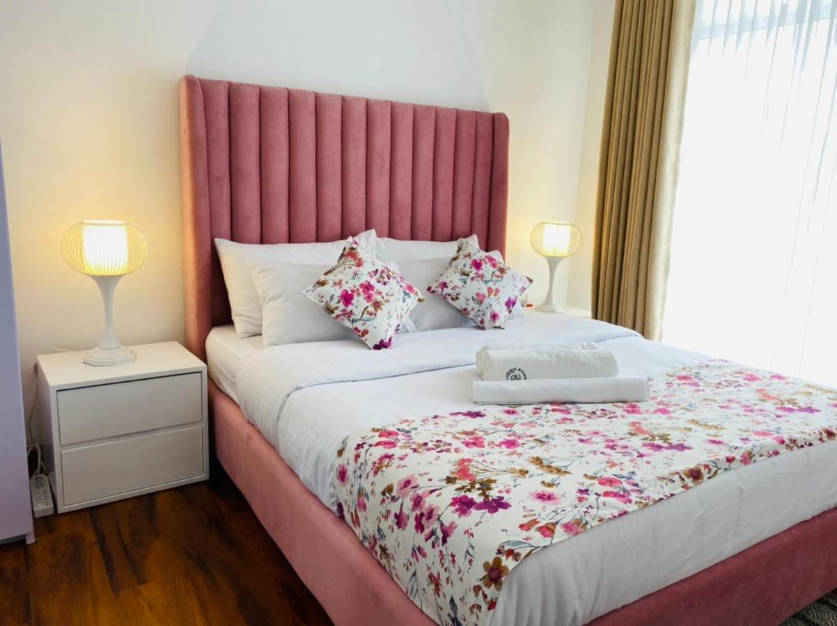 Grand Winterberry - Lake View Luxury Residence Nuwara Eliya Ngoại thất bức ảnh